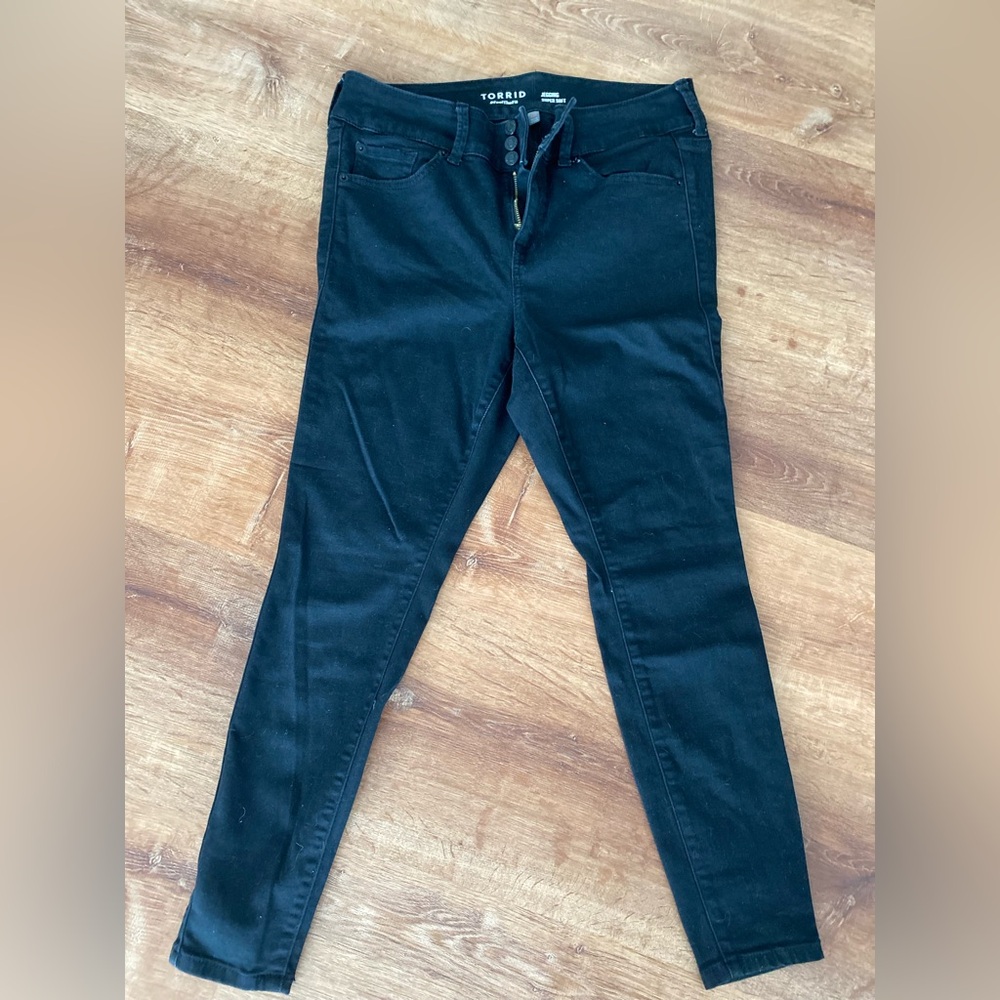 Torrid Women's Black Skinny Jeans